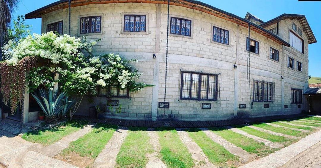 Pousada Rota Dos Passaros Сан-Бенту-ду-Сапукаи Экстерьер фото